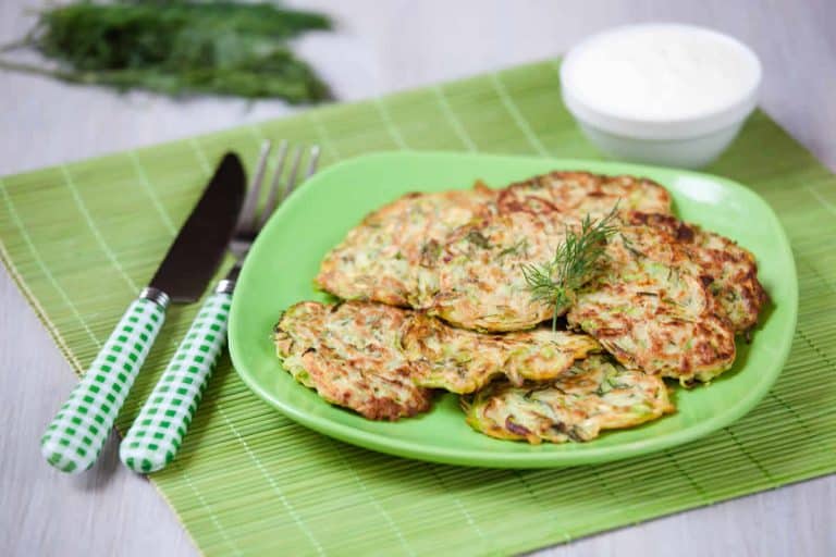 Galettes De Courgettes Au Parmesan Au Thermomix : La Meilleure Recette ...