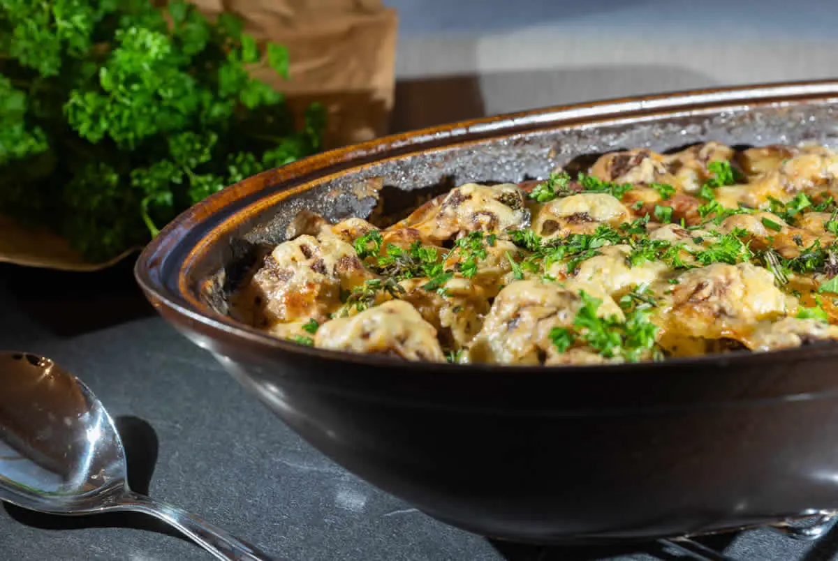 Boulettes De Viande Gratin Es Un Plat Savoureux Et R Confortant