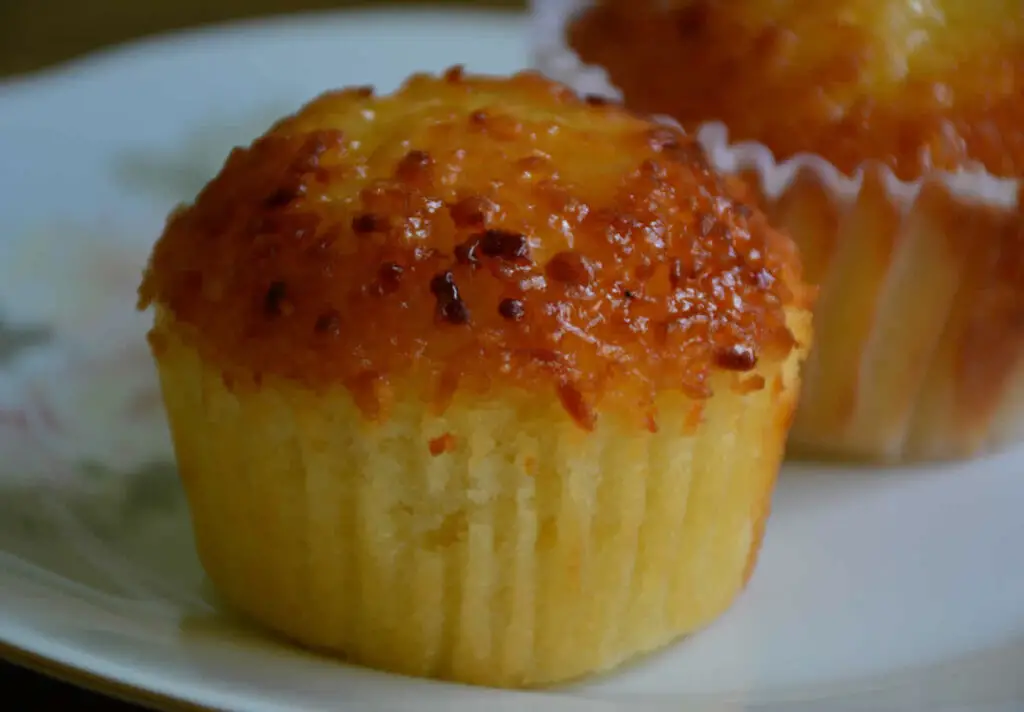 Bombocado : Le Gâteau Brésilien qui Fond en Bouche et Ensorcelle vos Papilles