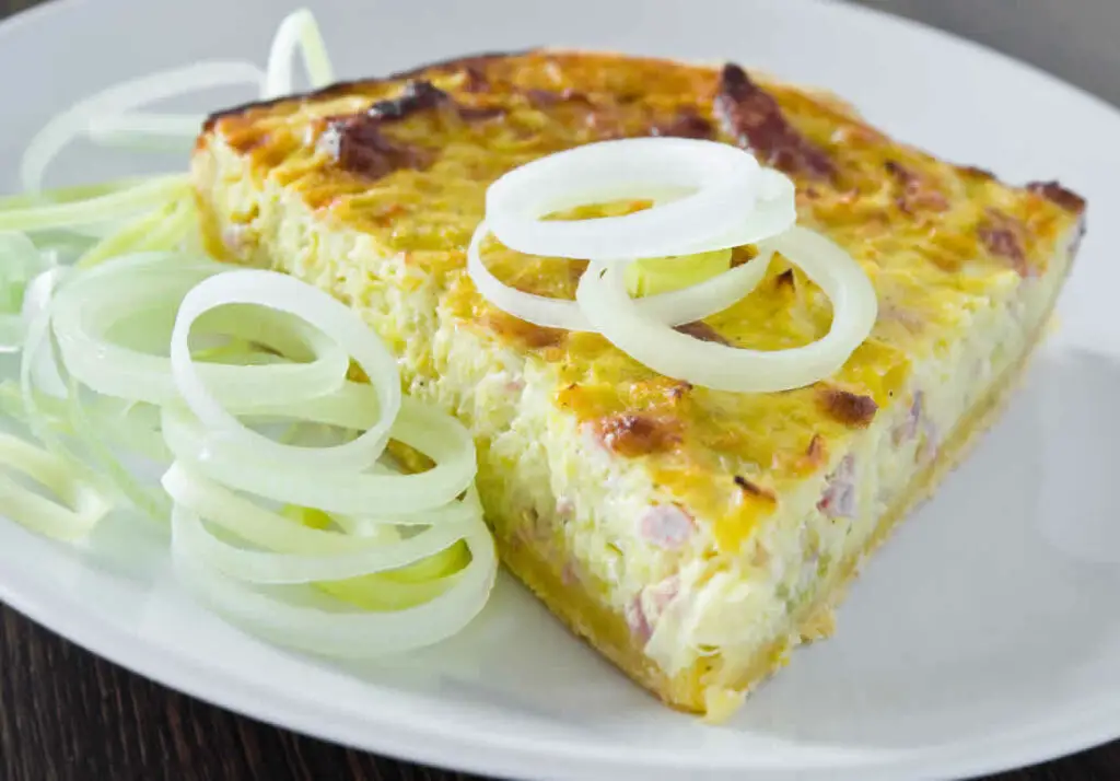 Quiche aux poireaux et jambon au Thermomix : la recette facile et équilibrée pour un repas complet en un rien de temps