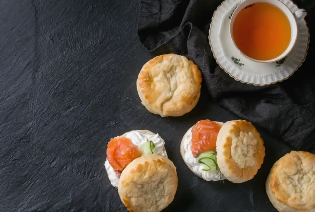 Scones au Fromage et Saumon Fumé : Recette Savoureuse et Raffinée