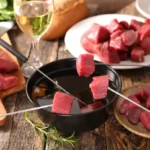 Fondue Bourguignonne : La Recette Conviviale et Traditionnelle