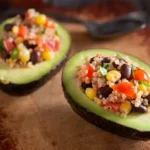 Avocats Farcis au Quinoa et Légumes